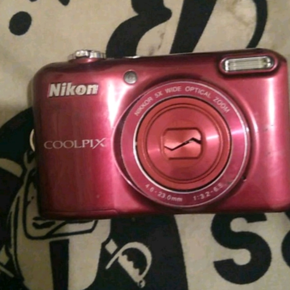 Nixon Camera
